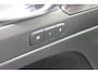 Volvo XC40 B3 177pk Automaat Plus Dark Google infotainment / Elektrisch verstelbare voorstoelen met geheugen voor de bestuurdersstoel / Stoel en stuurwielverwarming/ Harman Kardon Audio