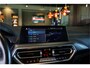 BMW X3 xDrive30e High Exe M 50 Jaar Edition M-Sport Facelift Sportstoelen Leder, Panoramadak, Variabele Sportbesturing met verwarmd stuur, Bmw Live Dash+, DAB, Hifi actief+, Spiegel/ Parkeer/ Winter/ Ambiente pakket, Electr. Trekhaak, Lmv.