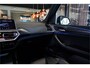 BMW X3 xDrive30e High Exe M 50 Jaar Edition M-Sport Facelift Sportstoelen Leder, Panoramadak, Variabele Sportbesturing met verwarmd stuur, Bmw Live Dash+, DAB, Hifi actief+, Spiegel/ Parkeer/ Winter/ Ambiente pakket, Electr. Trekhaak, Lmv.