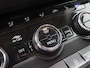 Skoda Karoq 1.5 TSI ACT Style DSG | sportstoelen | groot nav | voorruitverwarming | stoelverwarming | elektrische stoel + geheugen | camera | adaptive cruise