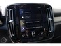 Volvo XC40 1.5 T2 R-Design | Apple Carplay & Android Auto | Audio installatie | Bandenspanningscontrolesysteem | Bluetooth telefoonvoorbereiding | Centrale deurvergrendeling met afstandsbediening | Electronic climate controle | lederen/stof bekleding | Navigatiesysteem full map + hard disk