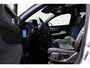 Volvo XC40 1.5 T2 R-Design | Apple Carplay & Android Auto | Audio installatie | Bandenspanningscontrolesysteem | Bluetooth telefoonvoorbereiding | Centrale deurvergrendeling met afstandsbediening | Electronic climate controle | lederen/stof bekleding | Navigatiesysteem full map + hard disk