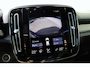 Volvo XC40 1.5 T2 R-Design | Apple Carplay & Android Auto | Audio installatie | Bandenspanningscontrolesysteem | Bluetooth telefoonvoorbereiding | Centrale deurvergrendeling met afstandsbediening | Electronic climate controle | lederen/stof bekleding | Navigatiesysteem full map + hard disk