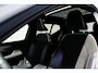 Volvo XC40 1.5 T2 R-Design | Apple Carplay & Android Auto | Audio installatie | Bandenspanningscontrolesysteem | Bluetooth telefoonvoorbereiding | Centrale deurvergrendeling met afstandsbediening | Electronic climate controle | lederen/stof bekleding | Navigatiesysteem full map + hard disk