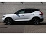 Volvo XC40 1.5 T2 R-Design | Apple Carplay & Android Auto | Audio installatie | Bandenspanningscontrolesysteem | Bluetooth telefoonvoorbereiding | Centrale deurvergrendeling met afstandsbediening | Electronic climate controle | lederen/stof bekleding | Navigatiesysteem full map + hard disk