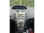 Toyota Yaris 1.3 VVTi Sol | 2E EIGENAAR | 12MND GARANTIE | AIRCO | ELEC RAMEN | LMV |