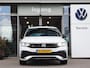 Volkswagen Tiguan 1.5 TSI 150 pk DSG R-Line | Panorama Dak | Trekhaak | Harman Kardon | LED Matrix | Black Style | Keyless | Camera |