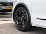 Volkswagen Tiguan 1.5 TSI 150 pk DSG R-Line | Panorama Dak | Trekhaak | Harman Kardon | LED Matrix | Black Style | Keyless | Camera |