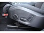 Volvo XC60 T6 Plug-in hybrid AWD Ultra Dark | 20-Inch Lichtmetalen velgen met Allweatherbanden | Google Maps Navigatie | Elektrisch bedienbaar panoramisch dak | Luchtvering | 360 graden camera | Adaptieve Cruise Control | Elektrisch verstelbare voorstoelen met geheugenfunctie | Verwarmbare voorstoelen | Verwarmbaar stuurwiel | Trekhaak, semi elektrisch inklapbaar