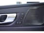 Volvo XC60 T6 Plug-in hybrid AWD Ultra Dark | 20-Inch Lichtmetalen velgen met Allweatherbanden | Google Maps Navigatie | Elektrisch bedienbaar panoramisch dak | Luchtvering | 360 graden camera | Adaptieve Cruise Control | Elektrisch verstelbare voorstoelen met geheugenfunctie | Verwarmbare voorstoelen | Verwarmbaar stuurwiel | Trekhaak, semi elektrisch inklapbaar