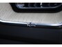 Volvo XC60 T6 Plug-in hybrid AWD Ultra Dark | 20-Inch Lichtmetalen velgen met Allweatherbanden | Google Maps Navigatie | Elektrisch bedienbaar panoramisch dak | Luchtvering | 360 graden camera | Adaptieve Cruise Control | Elektrisch verstelbare voorstoelen met geheugenfunctie | Verwarmbare voorstoelen | Verwarmbaar stuurwiel | Trekhaak, semi elektrisch inklapbaar