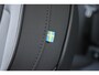 Volvo XC60 T6 Plug-in hybrid AWD Ultra Dark | 20-Inch Lichtmetalen velgen met Allweatherbanden | Google Maps Navigatie | Elektrisch bedienbaar panoramisch dak | Luchtvering | 360 graden camera | Adaptieve Cruise Control | Elektrisch verstelbare voorstoelen met geheugenfunctie | Verwarmbare voorstoelen | Verwarmbaar stuurwiel | Trekhaak, semi elektrisch inklapbaar