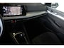Volkswagen Golf 1.5 TSI Life Business 1e eigenaar | Pano | Stoel/Stuurverw. | IQ Light | LED Matrix | Alcantara | Memorystoel | Massage | Carplay | 17" LMV | PDC V+A