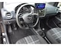 Volkswagen Up! 1.0 Club Up! Carplay stoelverwarm. Topstaat! Grarantie