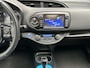 Toyota Yaris 1.5 Hybrid Bi-Tone