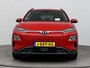 Hyundai Kona Electric EV FASHION 64 kWh | SoH 96,2%! | TREKHAAK | DODEHOEK DETECTIE | PDC | 3 FASEN | WARMTEPOMP | CAMERA | CLIMA | CRUISE ADAPT. | NAVI | PRIVACY GLASS | DAKRAILING | APPLE CAR PLAY & ADROID AUTO |