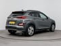Hyundai Kona Electric EV PREMIUM 64 kWh | SoH 95,4% | 3- FASE | NAVI | CLIMA | ADAPT. CRUISE | CAMERA | HUD | LEDER | STUUR- & STOELVERWARMING | WARMTEPOMP | PRIVACY GLASS | WLTP 481 KM! |
