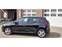 Renault Clio 1.2 TCe Limited 120pk 4 cilinder