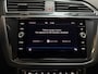 Volkswagen Tiguan 1.5 TSI ACT Highline R-LINE |PANO|KEYLESS|DEALER ONDERHOUDEN|NAP|19 INCH|CAMERA|