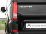 Volkswagen Crafter 35 2.0 TDI 140pk DSG L3H3 EURO VI · Camera · Apple/Android Car Play · Trekhaak · Elek. Inklapbare Spiegels · ACC · Alarmklasse 3 · Garantie t/m 04-09-2028 of 120.000km