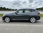BMW X1 sDrive20i High Executive Clima, cruise, stoelverwarming, pdc, trekhaak