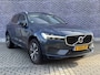 Volvo XC60 2.0 B5 Momentum Exclusive | Trekhaak | Panoramadak | Head-up Display | Harman Kardon Audio | 360 Graden Camera | Parkeersensoren | Navigatie | BLIS | Cruise Control Adaptief | Lederen Bekleding | Stoelverwarming