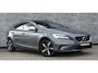 Volvo V40 1.5 T3 Polar+ Sport | Panoramadak | Achteruitrijcamera | Parkeersensoren | Harman Kardon Audio | Keyless Entry | DAB | Parkeerverwarming | Navigatie | Alarm | Stoelverwarming | LED Koplampen