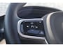 Volvo XC60 2.0 T6 Plug-in Hybrid AWD Plus Dark | PHEV Long Range | Trekhaak | Panoramadak | Head-up Display | 360 Graden Camera | Harman Kardon Audio | Keyless Entry | Elektrische Achterklep | Navigatie Google Maps | Elektrisch Verstelbare Voorstoelen | Cruise Control Adaptief | BLIS