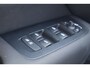 Volvo XC60 2.0 T6 Plug-in Hybrid AWD Plus Dark | PHEV Long Range | Trekhaak | Panoramadak | Head-up Display | 360 Graden Camera | Harman Kardon Audio | Keyless Entry | Elektrische Achterklep | Navigatie Google Maps | Elektrisch Verstelbare Voorstoelen | Cruise Control Adaptief | BLIS