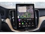 Volvo XC60 2.0 T6 Plug-in Hybrid AWD Plus Dark | PHEV Long Range | Trekhaak | Panoramadak | Head-up Display | 360 Graden Camera | Harman Kardon Audio | Keyless Entry | Elektrische Achterklep | Navigatie Google Maps | Elektrisch Verstelbare Voorstoelen | Cruise Control Adaptief | BLIS