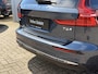 Volvo V60 T6 Plug-in hybrid AWD AUT8 335PK Essential | 20" Lichtmetalen velgen | Lederen bekleding | Climate Pack | Driver Assist Pack | pPark Assist voor & achter met camera | Donkere hemelbekleding | Getint glas | Trekhaak semi elektrisch inklapbaar