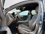 Volvo V60 T6 Plug-in hybrid AWD AUT8 335PK Essential | 20" Lichtmetalen velgen | Lederen bekleding | Climate Pack | Driver Assist Pack | pPark Assist voor & achter met camera | Donkere hemelbekleding | Getint glas | Trekhaak semi elektrisch inklapbaar