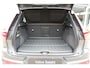 Volvo EX40 Single Motor Extended Range Ultra Europa 82 kWh | Panoramadak | Harman Kardon audio | 19" Lichtmetalen velgen | Getint glas | Dakspoiler | Black Edition emblemen | Elektrisch verstelbare voorstoelen | Stoel- & Stuurwielverwarming | Adaptieve Cruise Control met Pilot Assist | BLIS Dodehoekdetectie
