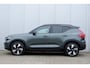 Volvo EX40 Single Motor Extended Range Ultra Europa 82 kWh | Panoramadak | Harman Kardon audio | 19" Lichtmetalen velgen | Getint glas | Dakspoiler | Black Edition emblemen | Elektrisch verstelbare voorstoelen | Stoel- & Stuurwielverwarming | Adaptieve Cruise Control met Pilot Assist | BLIS Dodehoekdetectie