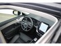 Volvo XC90 T8 Plug-in hybrid AWD Ultra Dark Exec. Ed. | Verwarmde, Geventileerde en Masserende Voorstoelen | Luchtvering | Panoramisch Schuif-/Kanteldak | 360º Camera | Getint Glas | Bowers & Wilkins | 22" velgen