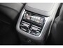 Volvo XC90 T8 Plug-in hybrid AWD Ultra Dark Exec. Ed. | Verwarmde, Geventileerde en Masserende Voorstoelen | Luchtvering | Panoramisch Schuif-/Kanteldak | 360º Camera | Getint Glas | Bowers & Wilkins | 22" velgen