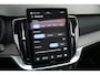Volvo XC90 2.0 T8 Plug-in hybrid AWD Ultra Dark Exec. Ed. | Verwarmde, Geventileerde en Masserende Voorstoelen | Luchtvering | Panoramisch Schuif-/Kanteldak | 360º Camera | Getint Glas | Bowers & Wilkins | 22" velgen