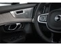 Volvo XC90 T8 Plug-in hybrid AWD Ultra Dark Exec. Ed. | Verwarmde, Geventileerde en Masserende Voorstoelen | Luchtvering | Panoramisch Schuif-/Kanteldak | 360º Camera | Getint Glas | Bowers & Wilkins | 22" velgen