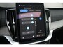 Volvo XC90 T8 Plug-in hybrid AWD Ultra Dark Exec. Ed. | Verwarmde, Geventileerde en Masserende Voorstoelen | Luchtvering | Panoramisch Schuif-/Kanteldak | 360º Camera | Getint Glas | Bowers & Wilkins | 22" velgen
