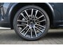 Volvo XC90 T8 Plug-in hybrid AWD Ultra Dark Exec. Ed. | Verwarmde, Geventileerde en Masserende Voorstoelen | Luchtvering | Panoramisch Schuif-/Kanteldak | 360º Camera | Getint Glas | Bowers & Wilkins | 22" velgen