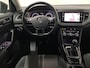 Volkswagen T-Roc 1.0 TSI Style Navigatie Carply/android ACC Laneassist 17inch Zwart dak Climatecontrol