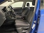 Volkswagen T-Roc 1.0 TSI Style Navigatie Carply/android ACC Laneassist 17inch Zwart dak Climatecontrol