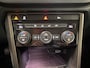 Volkswagen T-Roc 1.0 TSI Style Navigatie Carply/android ACC Laneassist 17inch Zwart dak Climatecontrol