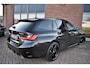 BMW 3-Serie Touring 330e M-Sport Pano ACC Trekhaak H/K HUD 19inch Stuurverw