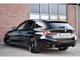 BMW 3-Serie Touring 330e M-Sport Pano ACC Trekhaak H/K HUD 19inch Stuurverw
