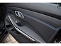 BMW 3-Serie Touring 330e M-Sport Pano ACC Trekhaak H/K HUD 19inch Stuurverw