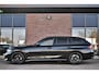 BMW 3-Serie Touring 330e M-Sport Pano ACC Trekhaak H/K HUD 19inch Stuurverw