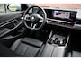 BMW 5-Serie Touring 520i M-Sport Pano Trekh Brooklyngrau ACC 360 H/K HUD Stoelventilatie