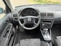 Volkswagen Golf 1.6 Trendline 5-Drs Automaat Airco Electr. pakket Audio-CD ABS Sportstoelen EBD Colorpakket Dealeronderhoud Nw Apk
