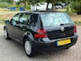 Volkswagen Golf 1.6 Trendline 5-Drs Automaat Airco Electr. pakket Audio-CD ABS Sportstoelen EBD Colorpakket Dealeronderhoud Nw Apk